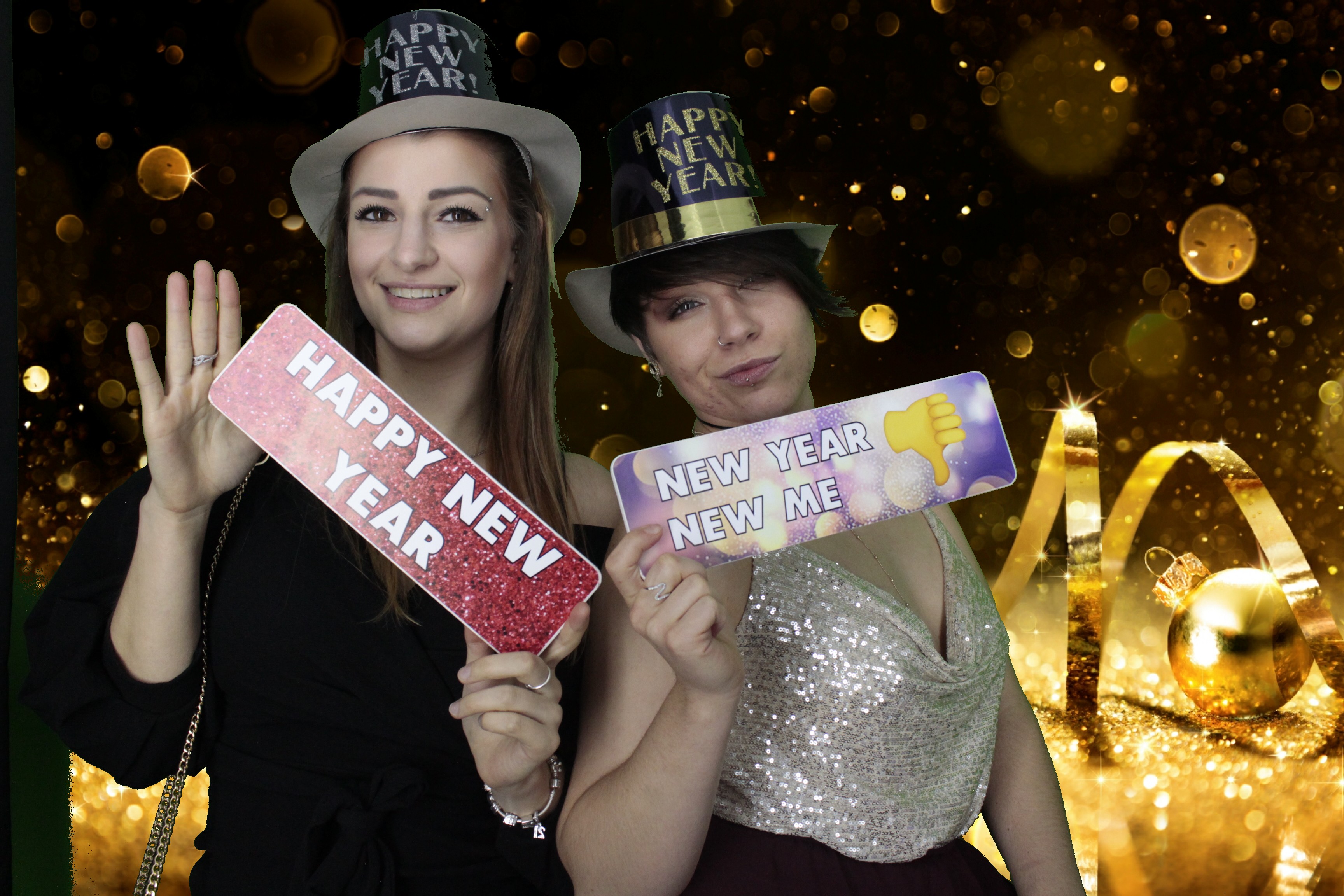 NYE Party | View more photos from the event at gallery.myphotoboothexperience.co.uk/u/MyPhotoBoothExperienceLtd/NYE-Party